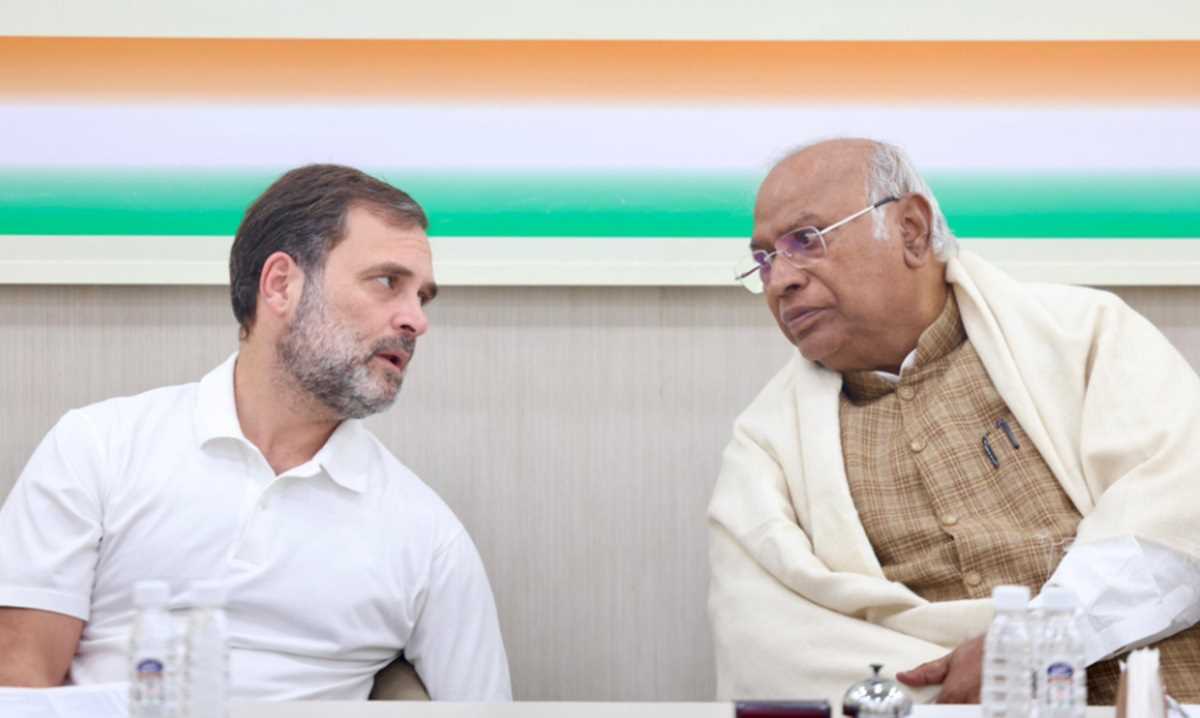 मल्लिकार्जुन खड़गे ने 2024 की चुनावी तैयारियों पर चर्चा के लिए बिहार के नेताओं के साथ बैठक की